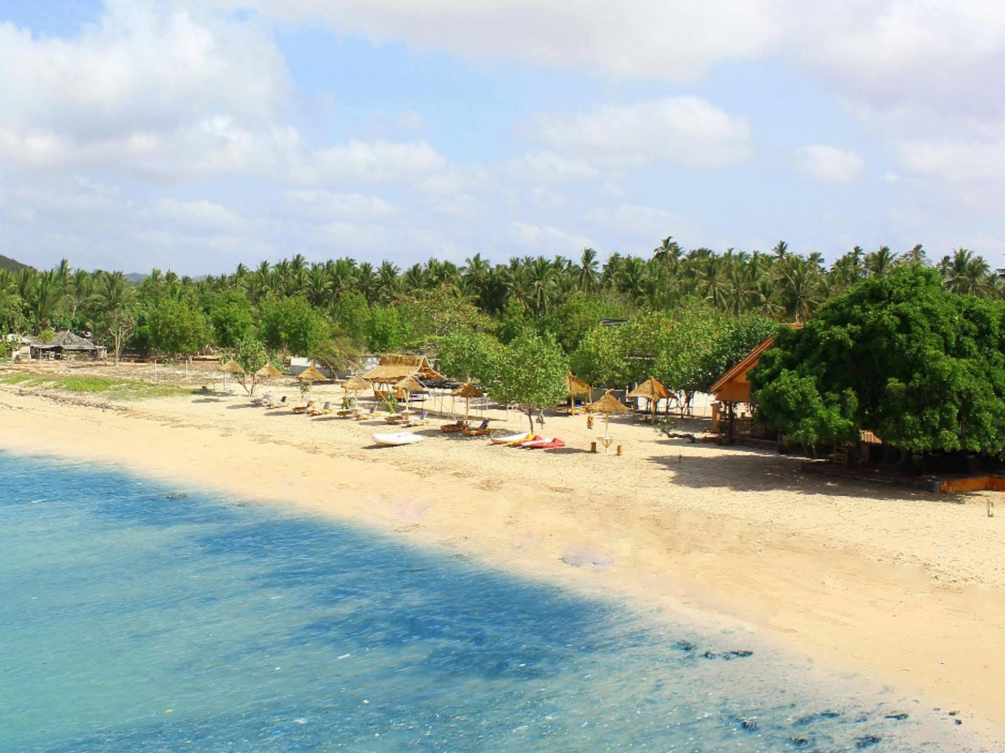 Bumbangku Beach Cottage Awang Exterior foto